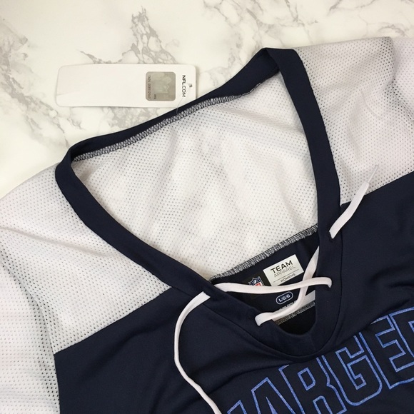 LAST DAY TO PURCHASE! Chargers Tee Size L - Picture 3 of 16